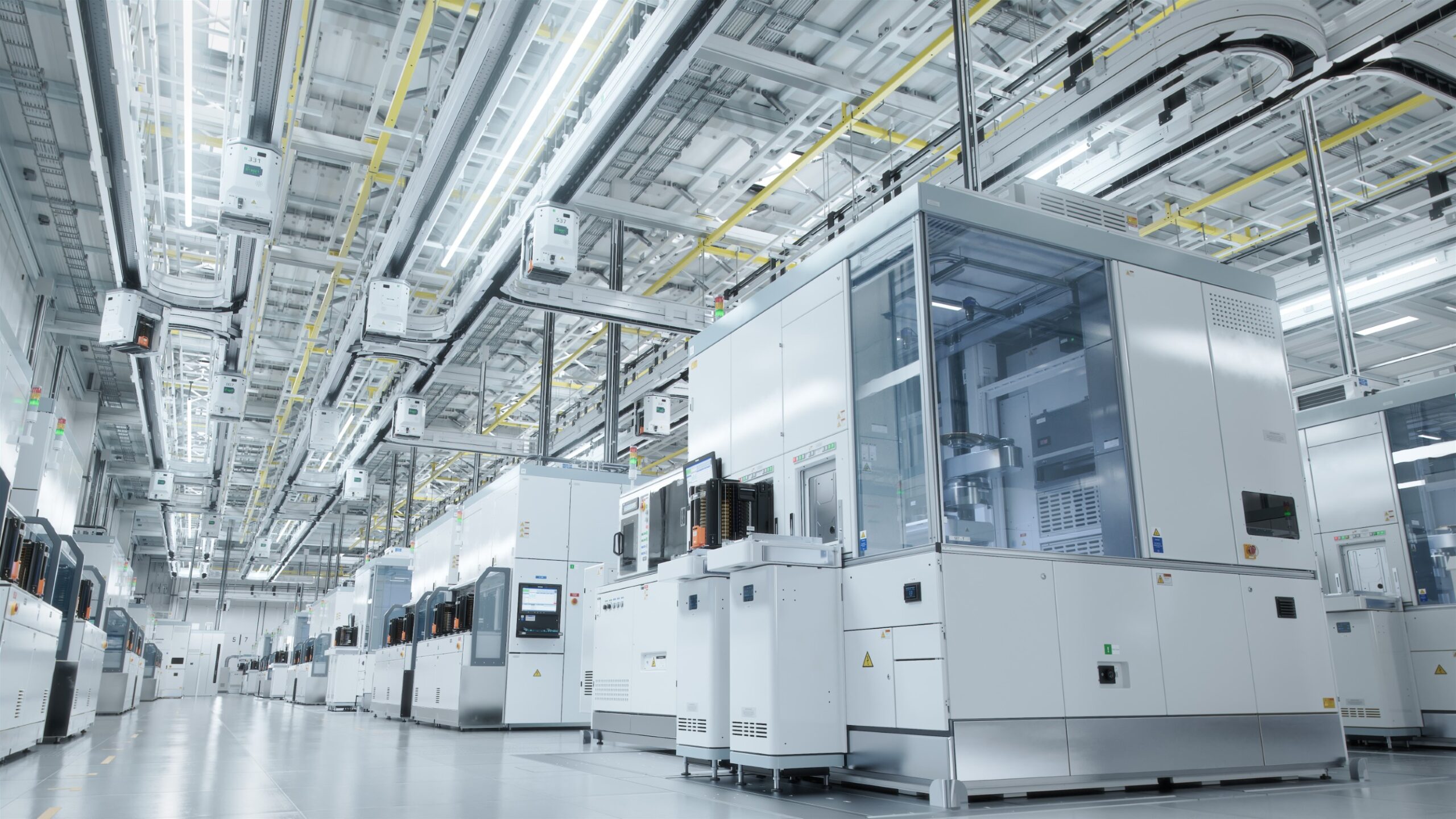 Advanced semiconductor manufacturing facility with automated production equipment